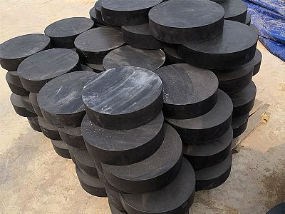珠海板式橡胶支座由若干层橡胶片与薄钢板经加压硫化
